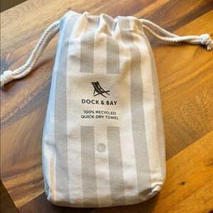 Dock & Bay Quick Dry Towel in Gray and White NEW